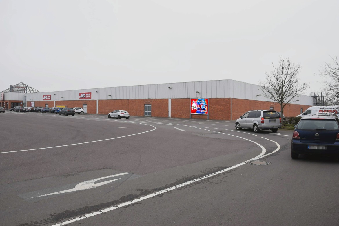 Am Legefeld 4 /Kaufland/geg. Tkst (vor Wand)