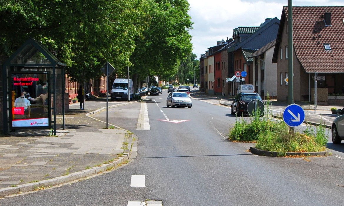 Bierstr/Ritzerfelder Str/Hts Bierstr-Schule/aussen  (WH)