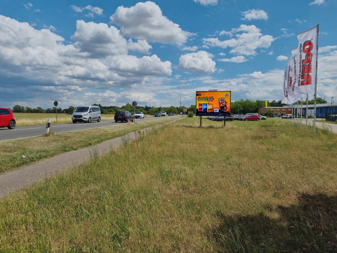 Roßlauer Str/B 184/Gewerbepark Papenbreite/Sto. 2/WE rts