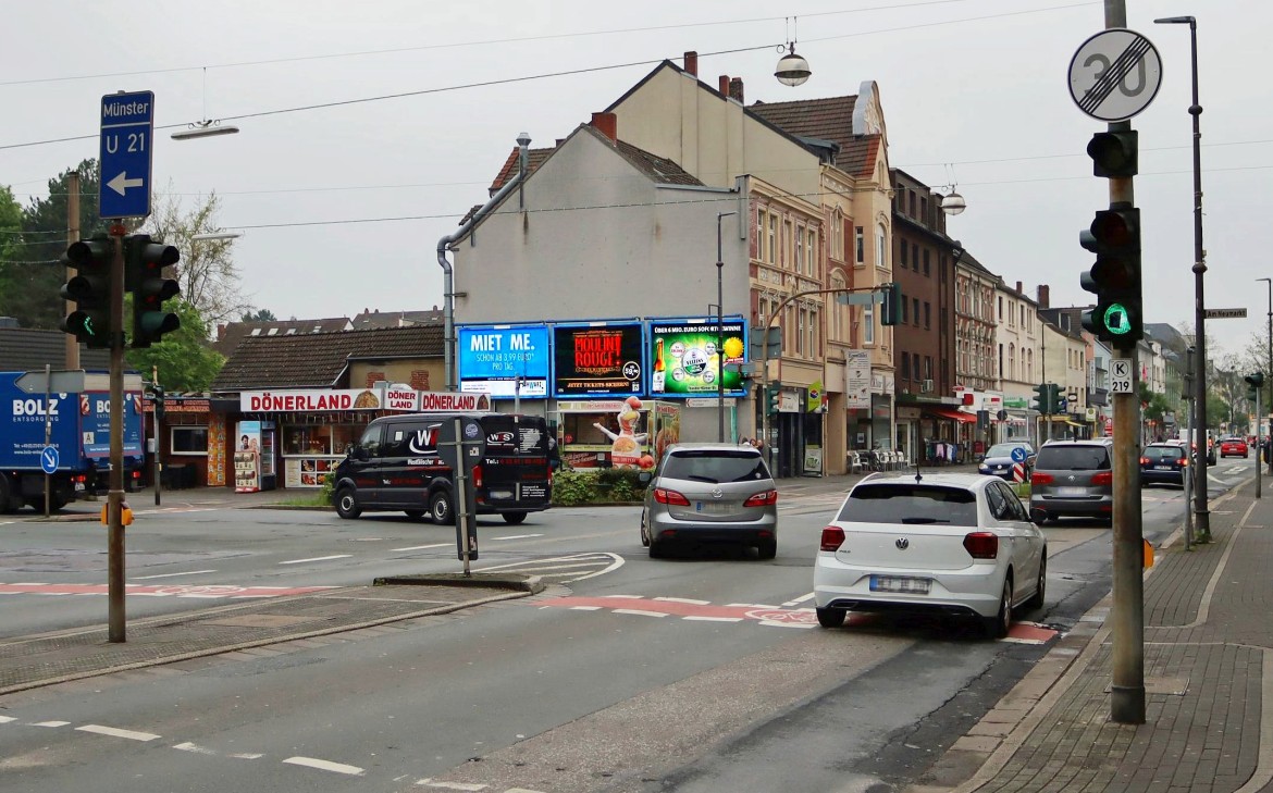 Bochumerstr. 130 (quer am Giebel)