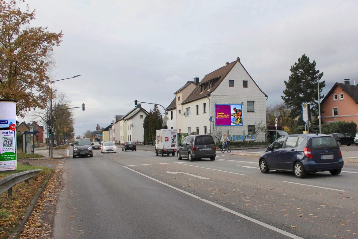 Frankfurter Str. 96 (quer am Giebel)