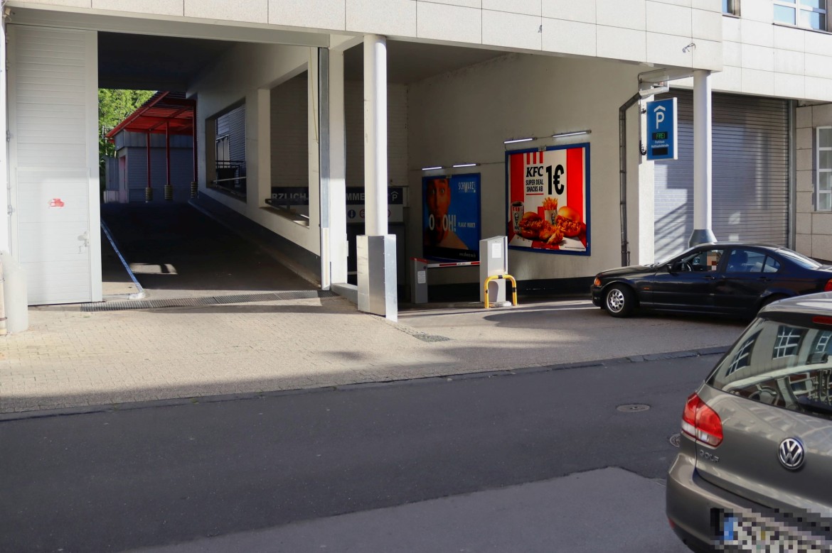 Matthiashofstr/Franzstr. 6/Aldi/PH-Einfahrt