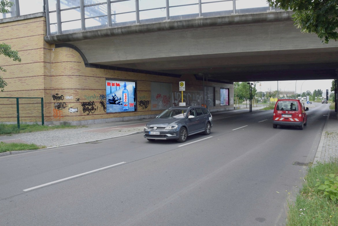 Rudower Str/Ufg A 113/Rtg. Rudow (lks)