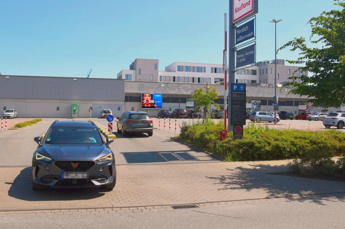 Pütterweg 1 /Kaufland/geg. Einfahrt