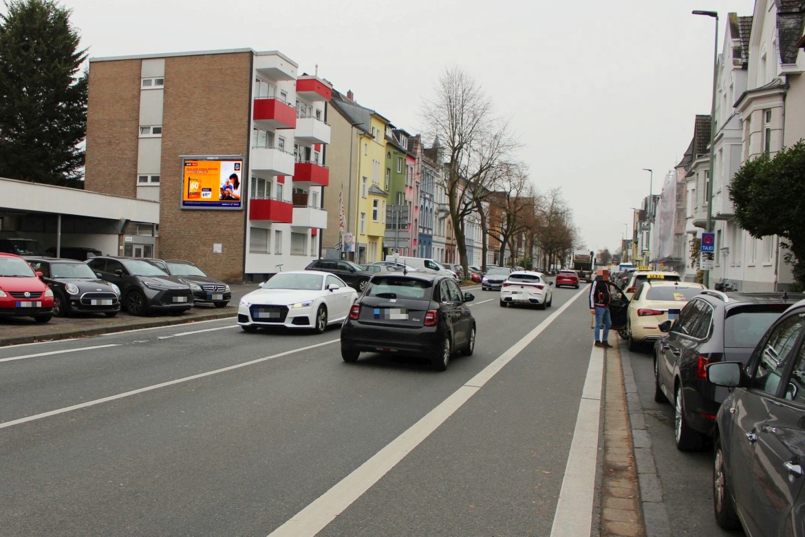 Jülicher Str. 7 (quer am Giebel)