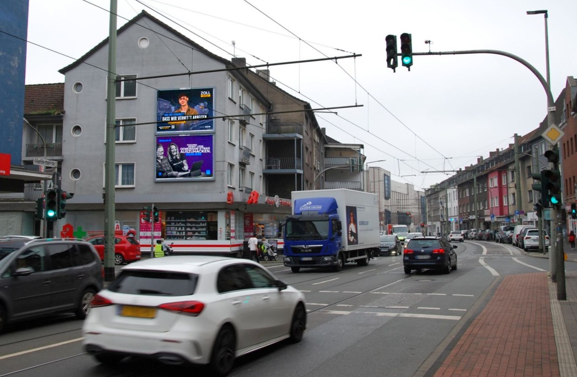 Friedrich-Ebert-Str. 336/quer am Giebel (unten)