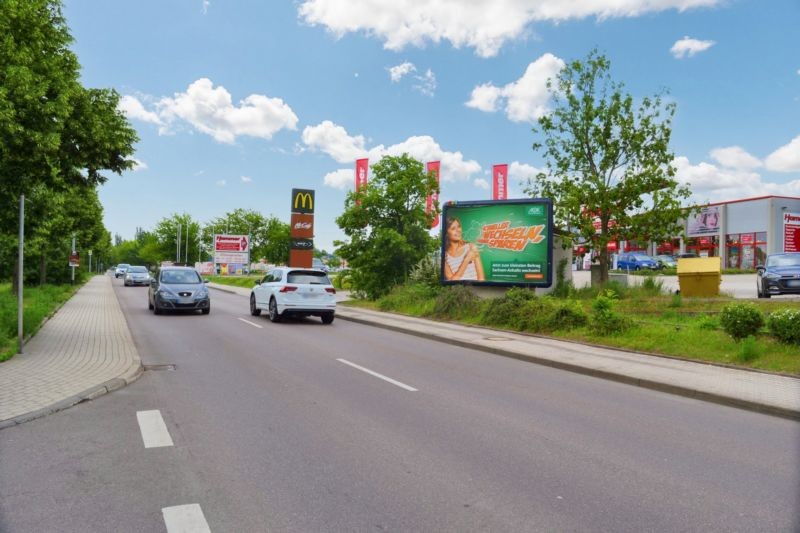 Hainichener Dorfstr aw quer/Tankstelle li