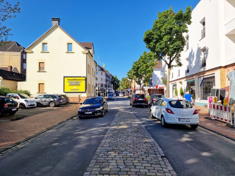 Bahnhofstr   4