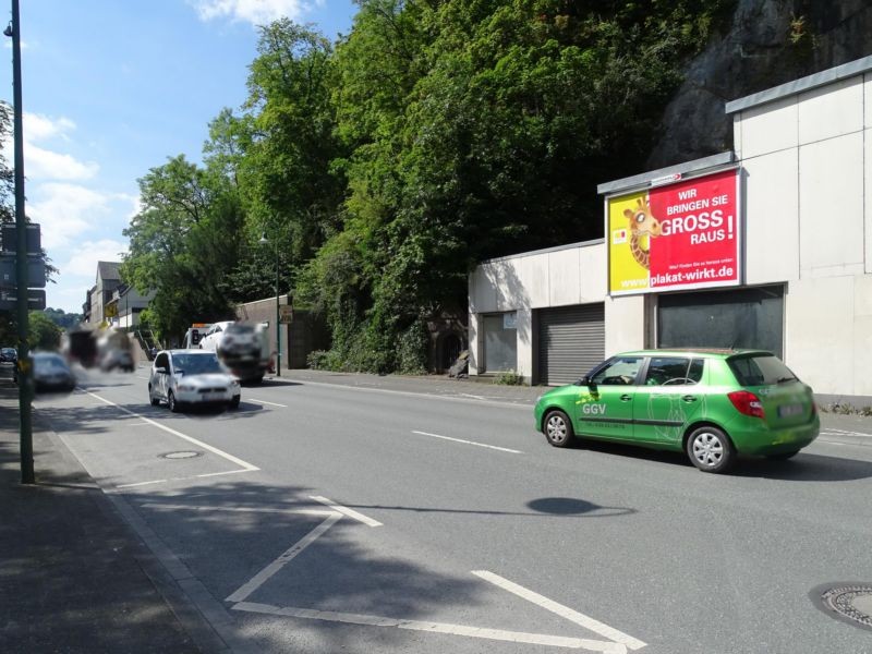 Hauptstr. 17 (B 55)  li.