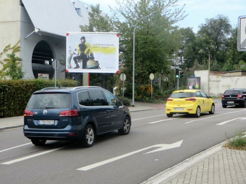 Johann-Sebastian-Bach-Str.  / Sachsenallee (B 93)