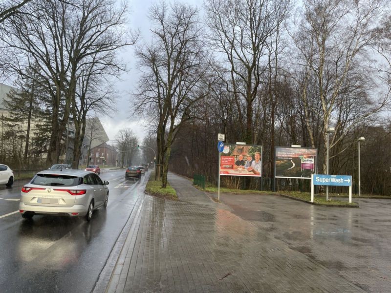 Univers?tsallee 4  li.