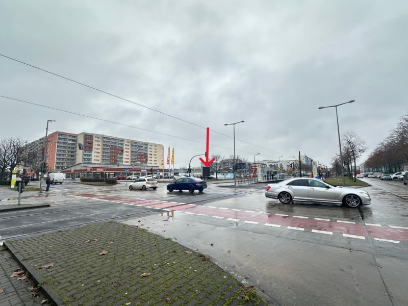 Alte Hellersdorfer Str. 130  / Norma / Si. Krzg.