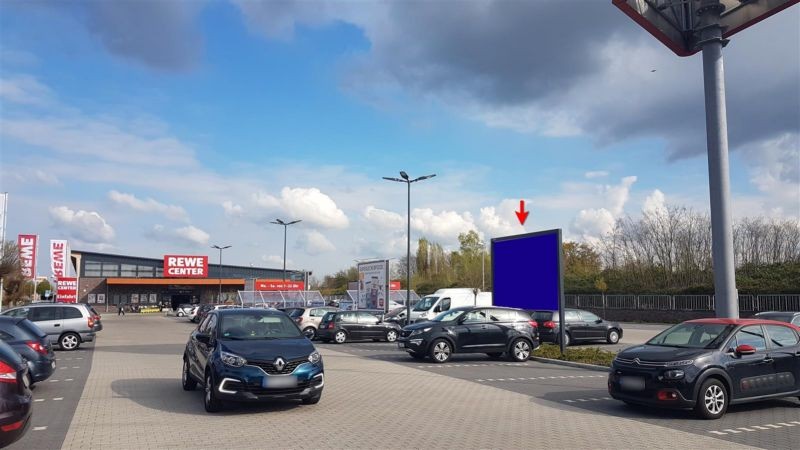 Kleinbahnstr.  24/REWE PP STO 1/Si. Str.