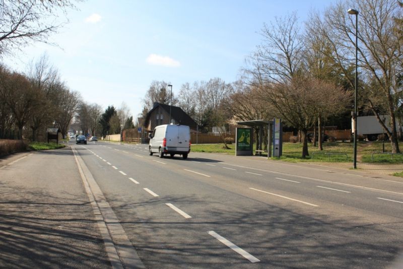 Dürener Str. neb. Haus 384/HST Kapelle  40 re.