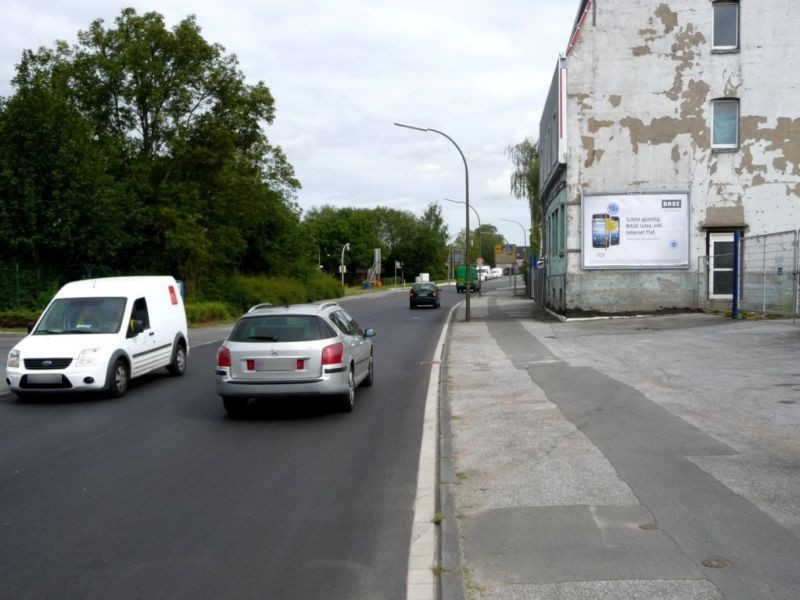 Deusener Str. 123 re. unten quer