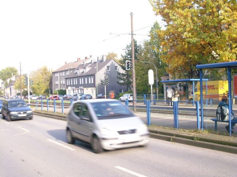 Wattenscheider Hellweg 25/Brucknerstr./innen