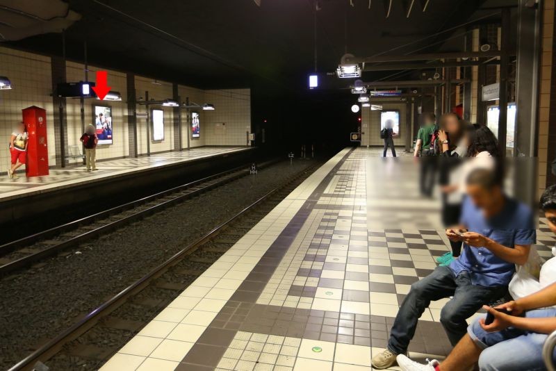 Hbf. U-Bahn, 1. Ebene, Gleis 2 li.