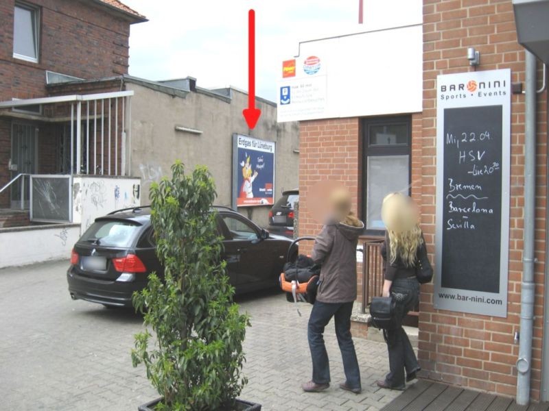 Hindenburgstr. 1a/Penny li.