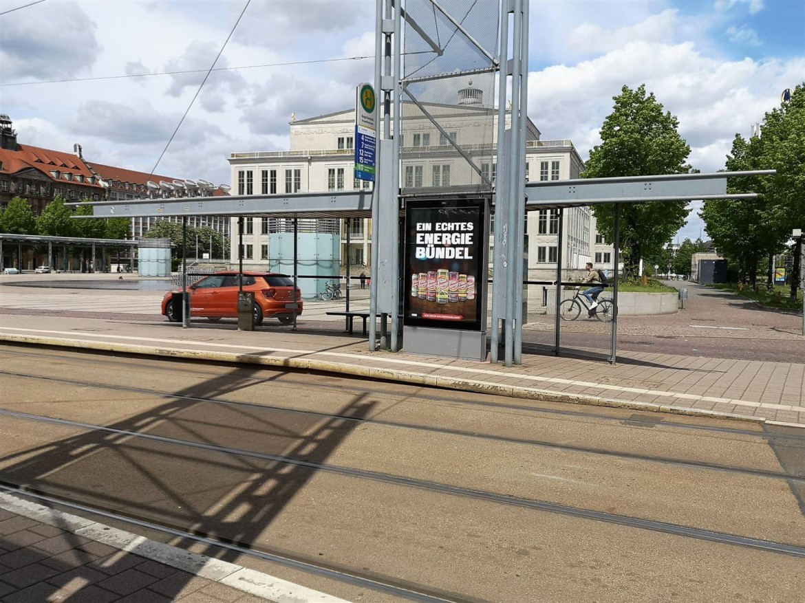 Augustusplatz 10 m nach Georgiring/HST/Si. Gleise