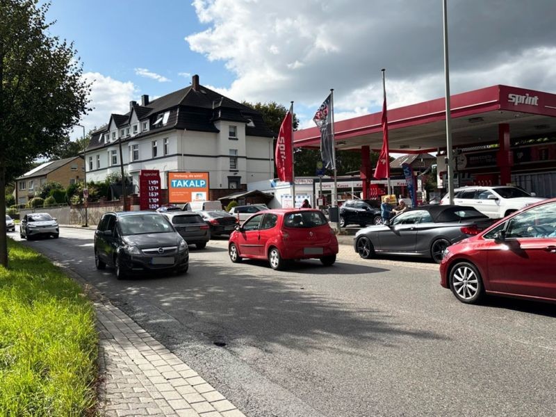 Grafschafter Str.  70 li. quer